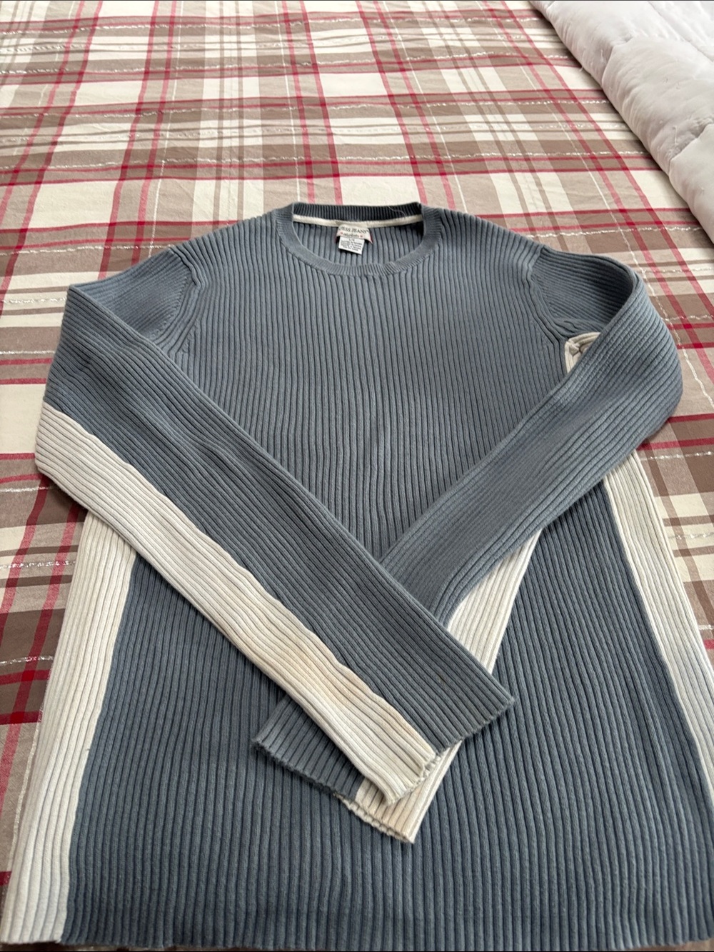 Guess Jeans men’s Light Blue Ribbed Crewneck Sweater